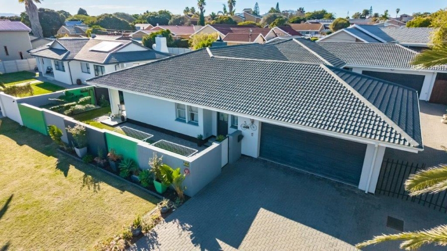 3 Bedroom Property for Sale in Bayview Western Cape